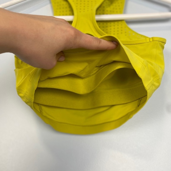 Lululemon Unleash Strength Bra Medium Support, B/C Cup Yellow Serpentine 4 Gym - Picture 7 of 9